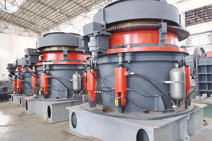 Multi-cylinder cone crusher